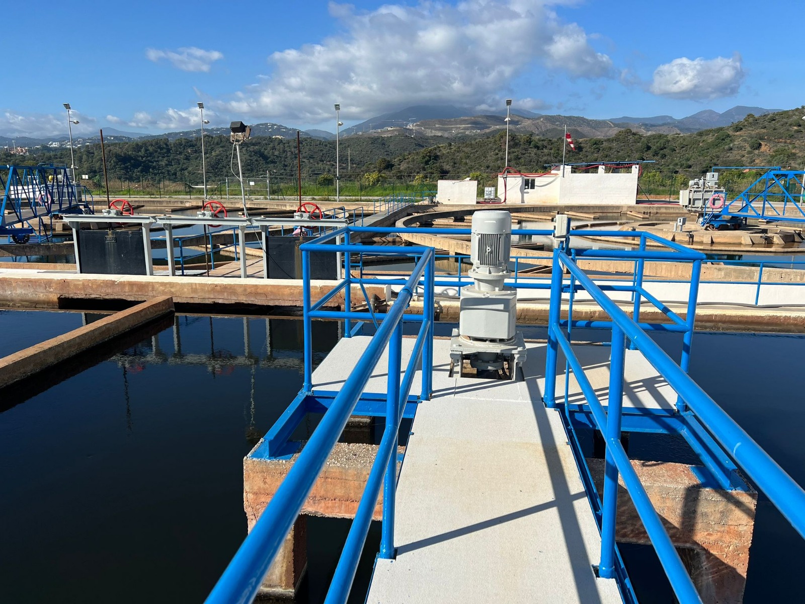 WhatsApp Image 2025-12-16 at 14.31.53 (1)